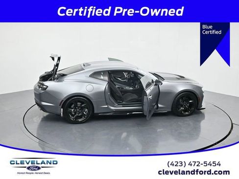 Used 2020 Chevrolet Camaro SS image 40