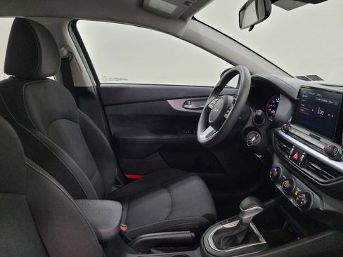 Used 2022 Kia Forte LXS w/ LXS Technology Package FWD image 21