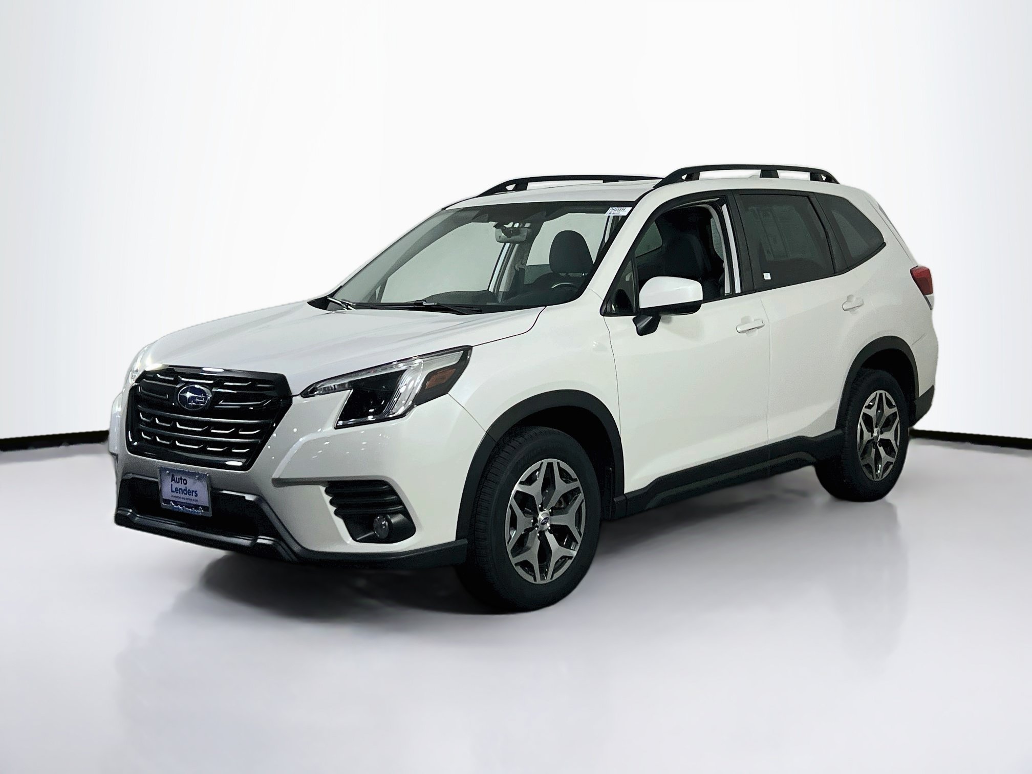 Used 2023 Subaru Forester Premium AWD/4WD image 1