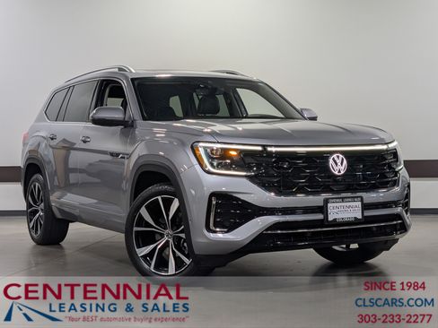 Used 2024 Volkswagen Atlas SEL Premium R-Line AWD/4WD image 1
