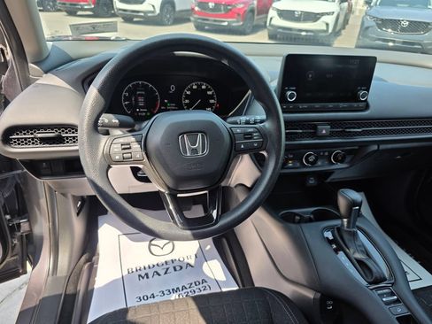 Used 2025 Honda HR-V LX image 16