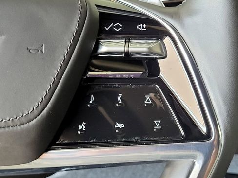 Used 2025 Cadillac Escalade Sport Platinum AWD/4WD image 25