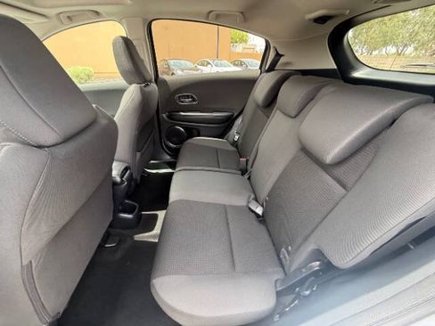 Used 2019 Honda HR-V EX image 17
