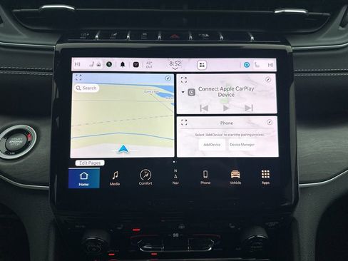 Used 2024 Jeep Grand Cherokee Limited image 21