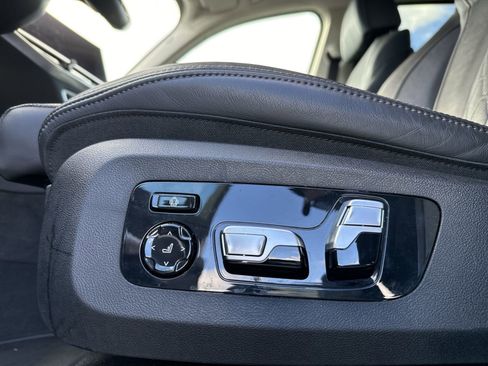 Used 2025 BMW X7 xDrive40i image 21