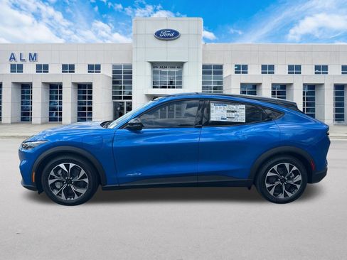 New 2026 Ford Mustang Mach-E Select RWD image 9