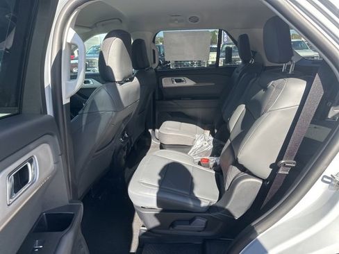 New 2026 Ford Explorer Active w/ Active Comfort Package image 28