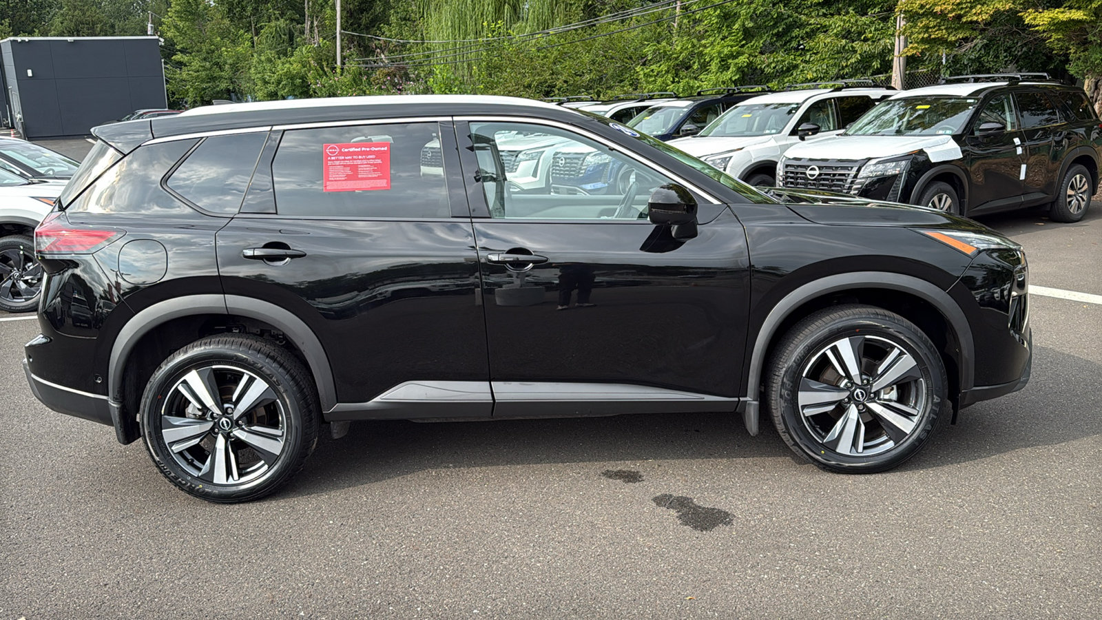 Certified 2024 Nissan Rogue SL w/ SL Premium Package AWD/4WD image 28