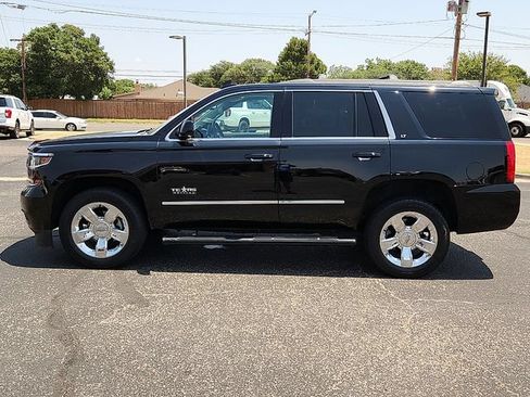 Used 2018 Chevrolet Tahoe LT w/ LT Signature Package RWD image 2