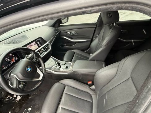 Used 2020 BMW 330i xDrive Sedan w/ Convenience Package image 19