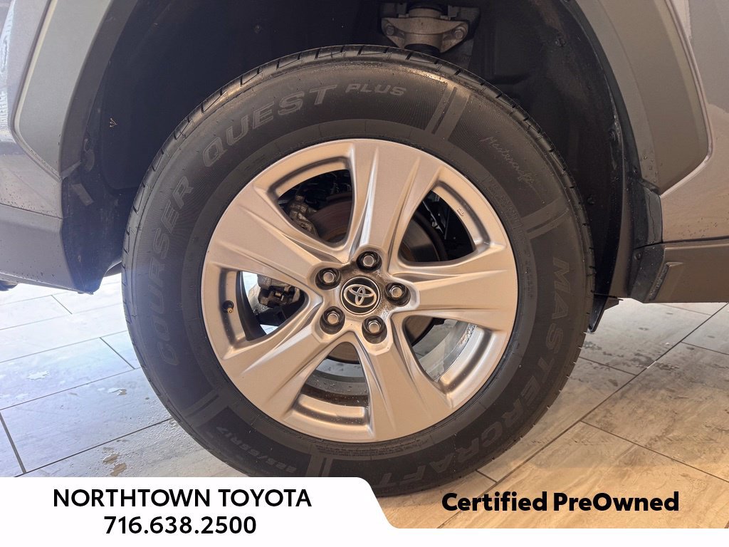 Used 2025 Toyota RAV4 XLE w/ Weather Package AWD/4WD image 25