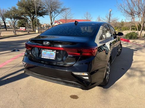 Used 2019 Kia Forte Sedan image 5