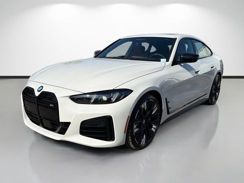 New 2026 BMW M440i w/ Premium Package RWD image 7