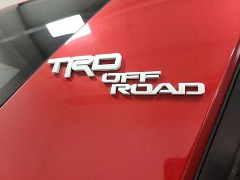 Certified 2024 Toyota 4Runner TRD Off-Road Premium image 8
