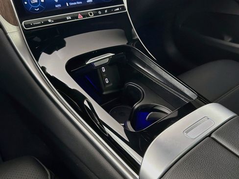 Certified 2026 Mercedes-Benz GLC 300 image 7
