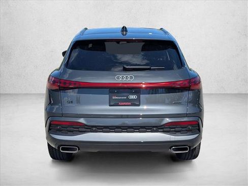 Certified 2025 Audi Q5 Premium w/ Convenience Package AWD/4WD image 7