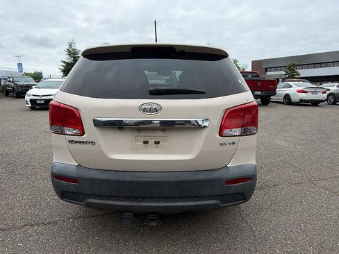 Used 2011 Kia Sorento EX w/ Premium Pkg FWD image 6