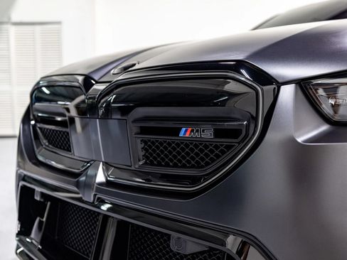 Used 2026 BMW M5 w/ Carbon Package AWD/4WD image 7