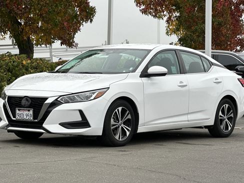 Certified 2022 Nissan Sentra SV image 8