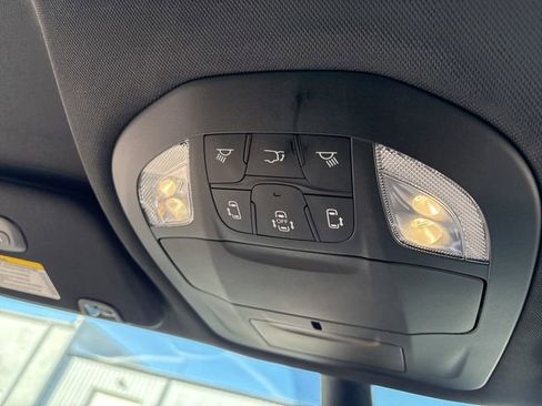 New 2026 Chrysler Pacifica Select image 43