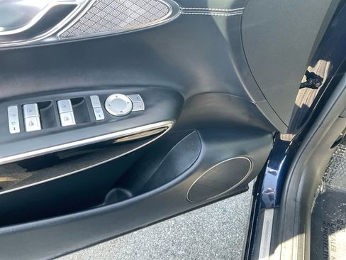 Used 2025 Genesis GV70 2.5T image 13