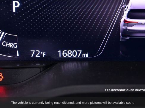 Used 2024 MAZDA CX-90 Plug-In Hybrid w/ Preferred image 10