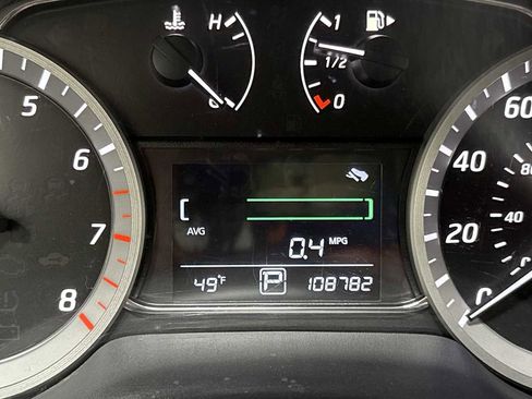 Used 2015 Nissan Sentra SV w/ Protection Package image 17