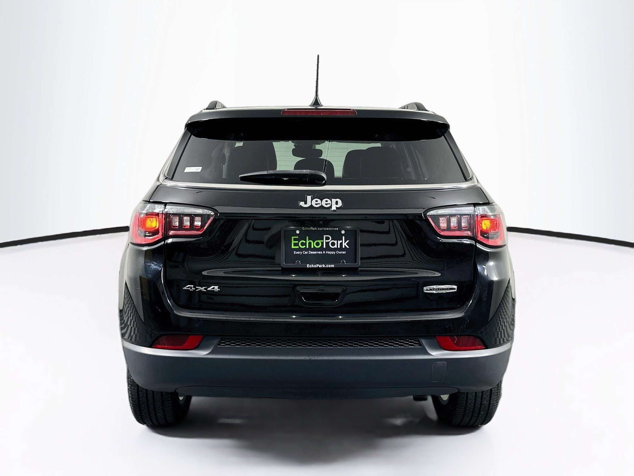 Used 2022 Jeep Compass Latitude AWD/4WD image 7