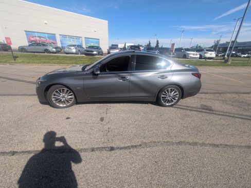 Used 2019 INFINITI Q50 Luxe RWD image 3
