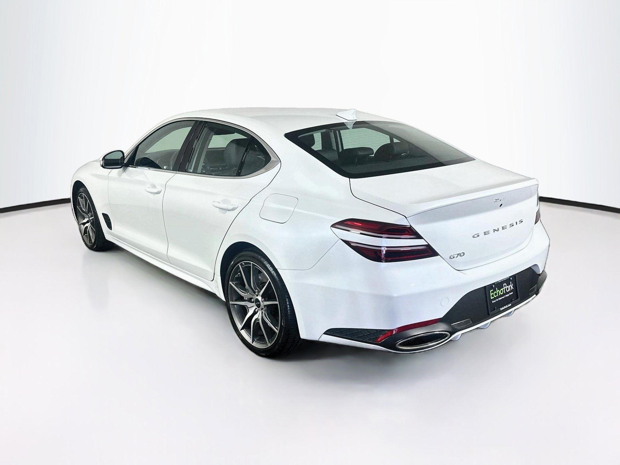 Used 2026 Genesis G70 2.5T RWD image 5