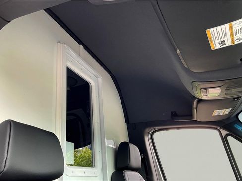 New 2024 Mercedes-Benz Sprinter 2500 w/ Acoustic Package image 12