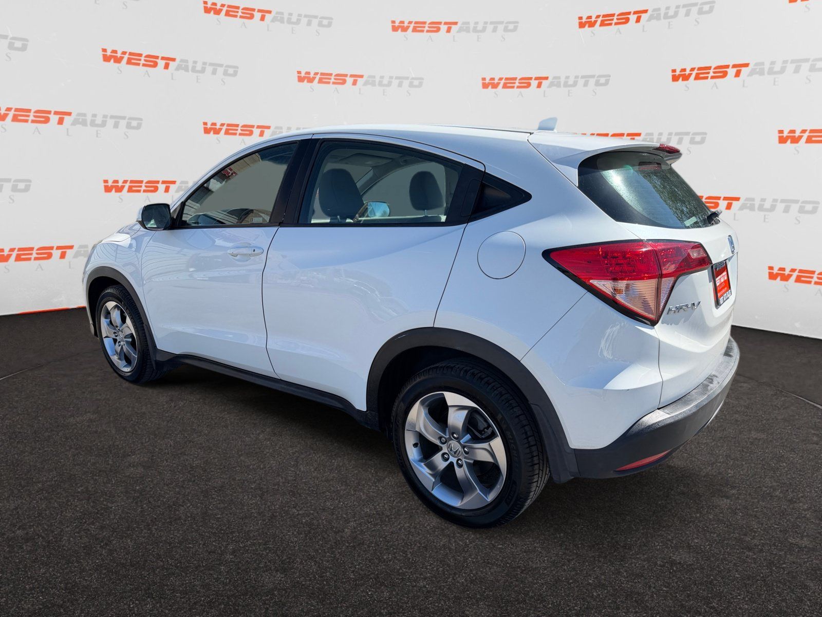 Used 2018 Honda HR-V LX image 3