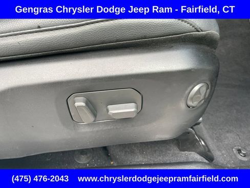 Used 2024 Jeep Wrangler Unlimited Sahara AWD/4WD image 23