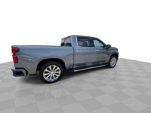 Used 2021 Chevrolet Silverado 1500 High Country w/ Technology Package AWD/4WD image 2