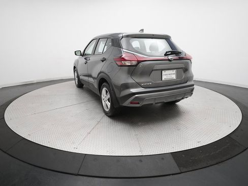 Used 2022 Nissan Kicks S image 33