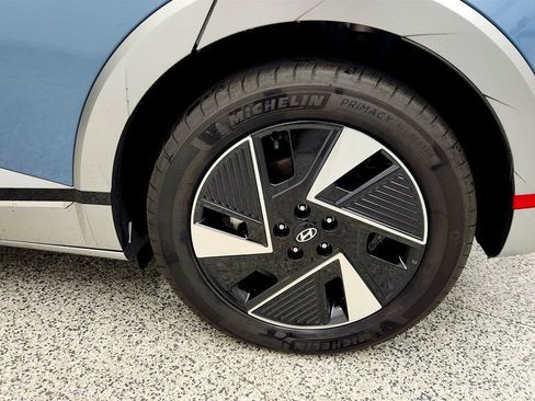 Used 2025 Hyundai Ioniq 5 Limited image 9
