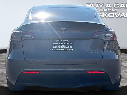 Used 2023 Tesla Model Y Performance AWD/4WD image 2