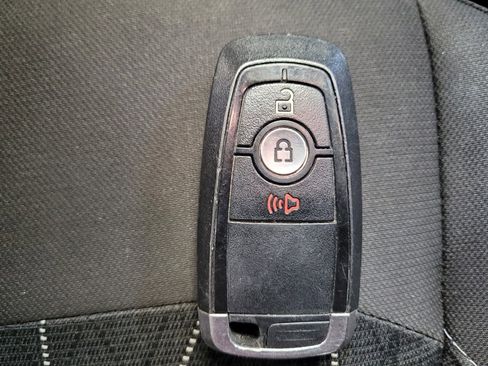 Used 2019 Ford EcoSport SE w/ SE Convenience Package image 32