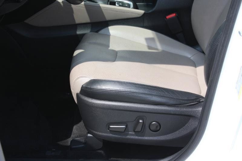 Used 2019 Hyundai Santa Fe Limited AWD/4WD image 26