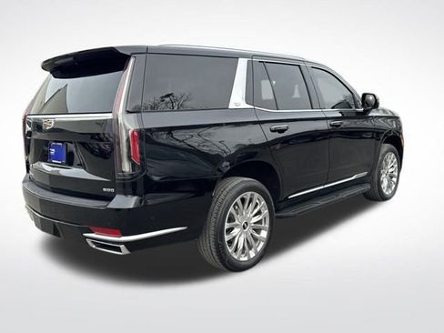 Used 2022 Cadillac Escalade Premium Luxury image 6