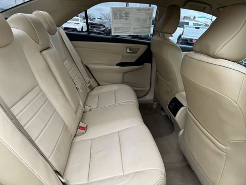 Used 2017 Toyota Camry XLE image 35