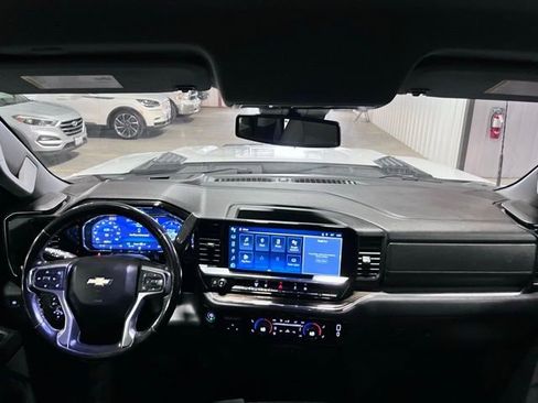 Used 2024 Chevrolet Silverado 3500 LT w/ Convenience Package AWD/4WD image 15