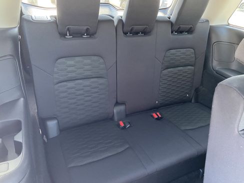 Used 2025 Nissan Pathfinder S w/ Cargo Package image 12