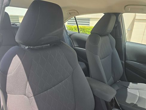Used 2022 Toyota Corolla LE FWD image 23