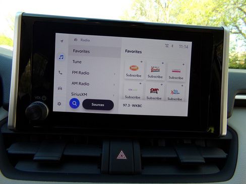 Used 2023 Toyota RAV4 XLE w/ Convenience Package image 22