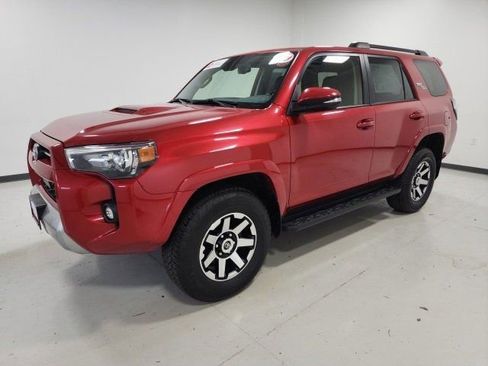 Certified 2024 Toyota 4Runner TRD Off-Road Premium image 9