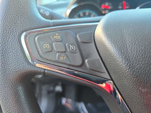 Used 2017 Chevrolet Cruze LT w/ Convenience Package FWD image 16
