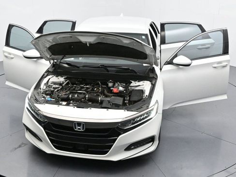 Used 2018 Honda Accord Sport image 40