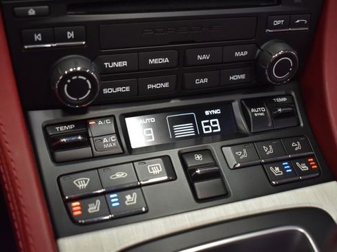 Used 2022 Porsche 718 Boxster GTS image 17