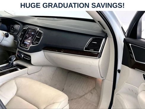 Used 2016 Volvo XC90 T6 Momentum w/ Momentum Plus Package AWD/4WD image 18